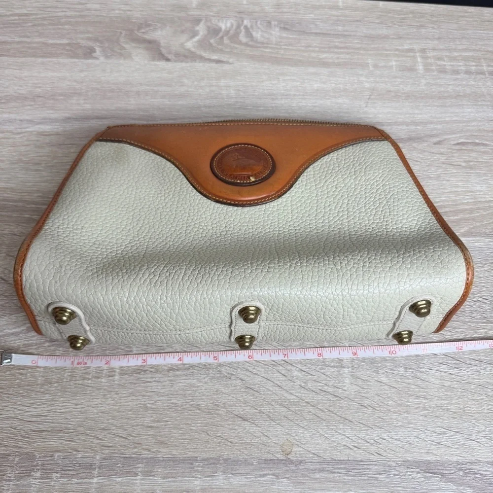 Dooney & Bourke Cream and Tan Leather Bag Vintage - Picture 14 of 15